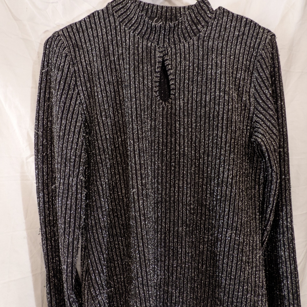 Black and metallic dress shirt long sleeve size L